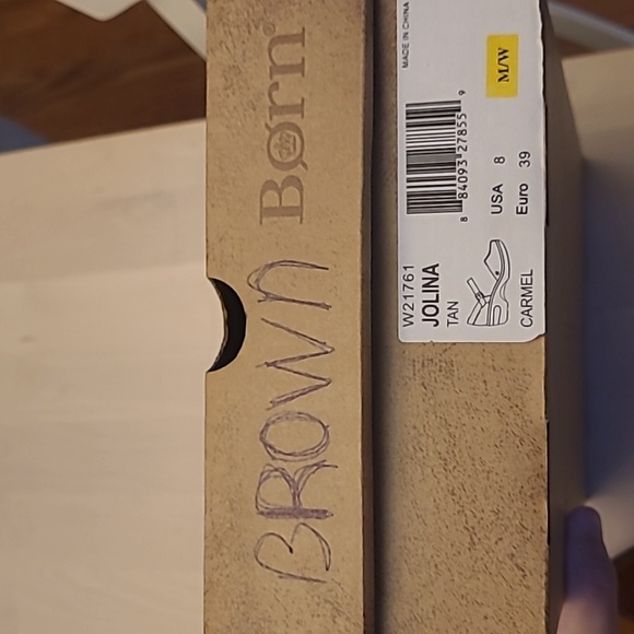 EUC Born Jolina Leather 2in Heeled Clog with Buckle Closure Comes with the Box - Picture 3 of 17